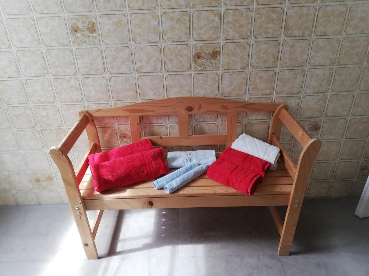 Haus Zur Traube Apartment คล็อตเทน ภายนอก รูปภาพ