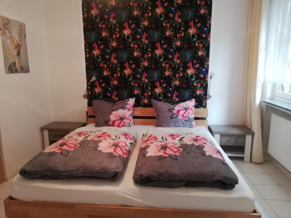 Haus Zur Traube Apartment คล็อตเทน ภายนอก รูปภาพ